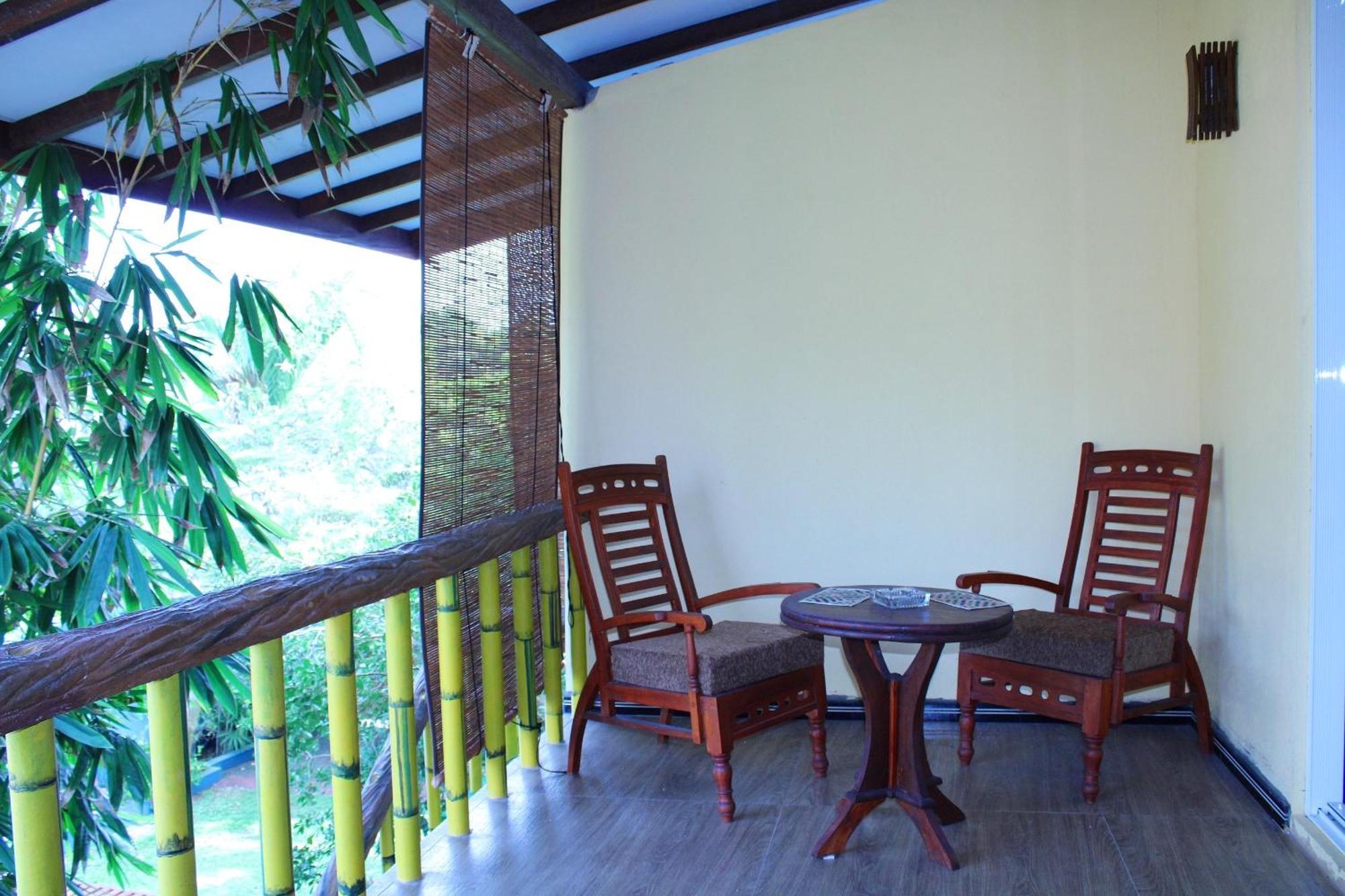 Raj Mahal Inn Wadduwa Exterior foto